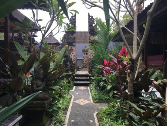 אובוד Dewi Antara Homestay מראה חיצוני תמונה